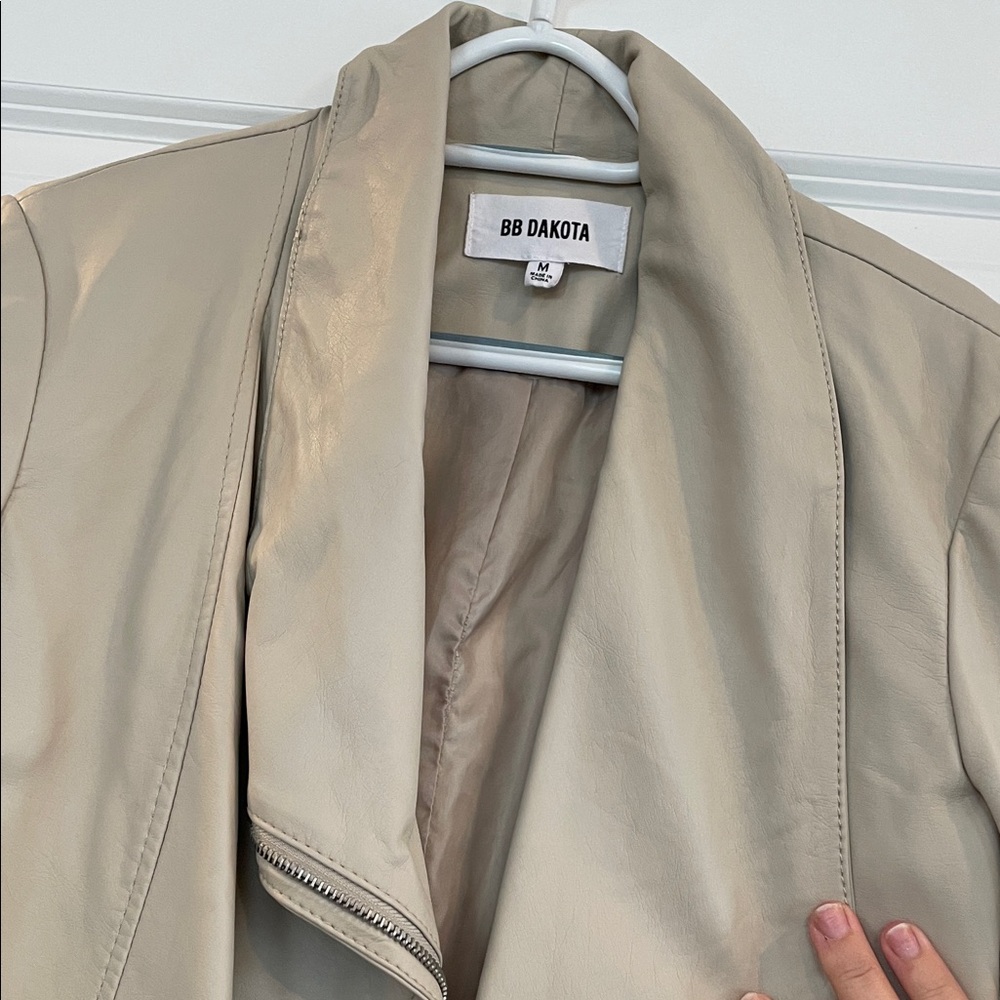 Bb Dakota Beige Draped Jacket - image 2